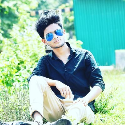 aznur19's profile picture. 