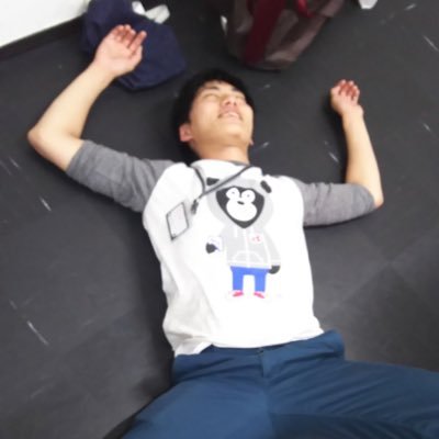 ぎょらい参上〜〜!!怪しいのは名前だけ。名前だけ!現在の魚雷の生息地は東京です。村が盛り上がればそれで良い!ゲームが終わった後にみんなが笑顔に変身していたら良いな〜♫