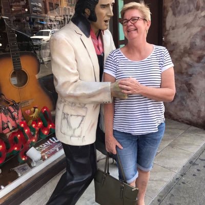 🌈 , aged care chef, lefty physically and politically
