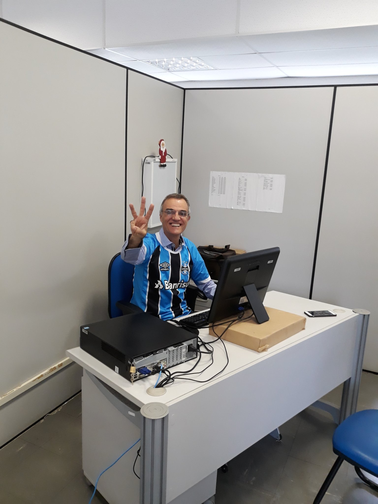 mss_silveira's profile picture. Médico graduado na Universidade Federal de Ciências da Saúde de Porto Alegre - RS, em 1980. 
Gremista dos quatro costados!🇪🇪⚽️💙