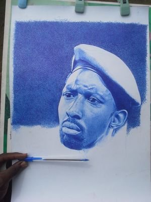 Emmanuel est un stylographiste. Il fait pour le moment des portraits humains au stylo à bille et très bientôt pleins d'autres choses dans le monde de l'art
