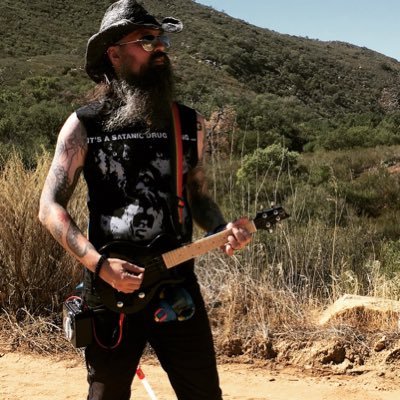 mirikuski's profile picture. Główny Urząd Kontroli Tłitera, Fejsa, i Gramu (Pan/Pana)