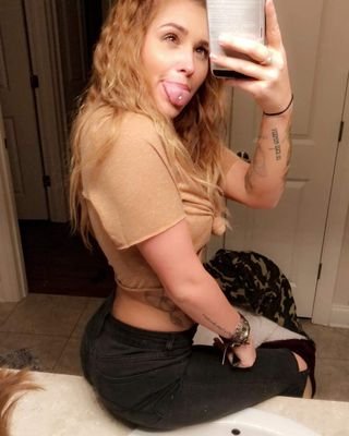 KitKatKatyLady6's profile picture. I could be a Victoria Secret Model but I told them no 😂😂 Theres this bitch named Jazzmin and I'm looking for her.