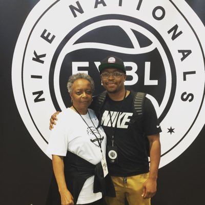 God. Family. Hustle. Owner: @G2Hoops FT: @rollingout @theqgentleman @espn NBA & WNBA Marketing Agent/Manager NIL Representation  Email: greg.jonesII@g2hoops.com