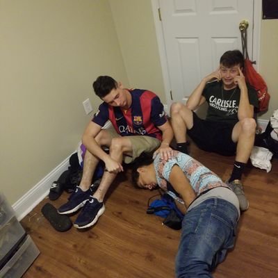 pierceybro3's profile picture.