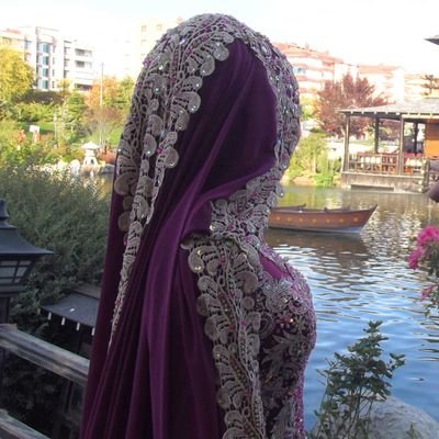 TubaPcgl's profile picture. Türk dili ve edebiyat öğretmeni