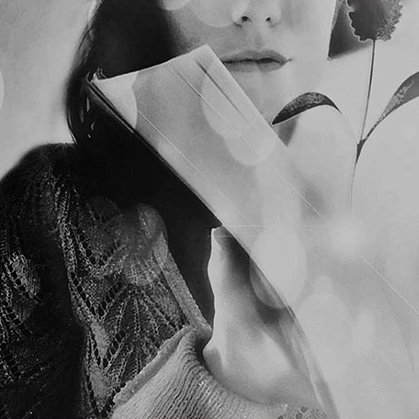 lasombradenikky's profile picture. En mi blog encontraréis secciones relacionadas con la literatura, pero sobre todo mis opiniones, a veces seré bondadosa otras tiránica. ¿Te atreves a entrar?