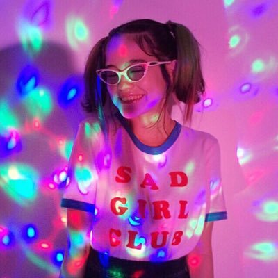 TlmmC8s4yTo0SWi's profile picture. emmaちゃん大好き👅🍭💜  10.23 vivinight