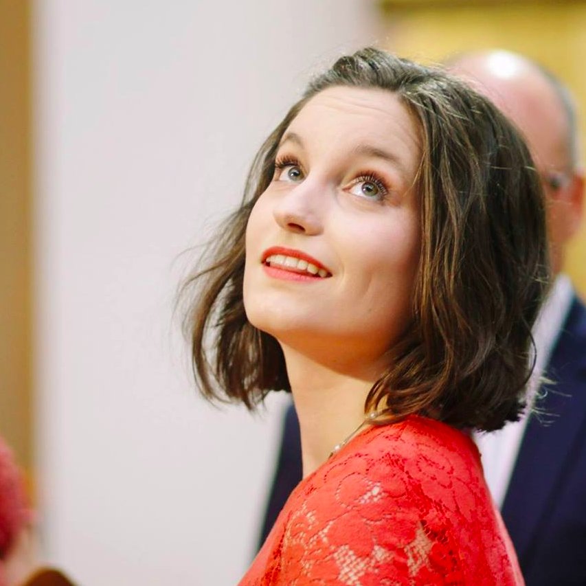 L_DeVliegere's profile picture. 💻Marketing & Communication @Distrilog_Group
🎓Master Journalistiek @KU_Leuven & Master MPC @UAntwerpen 
🖋Oud-redactielid @dwars_ua
💡@AIESEC Alumna