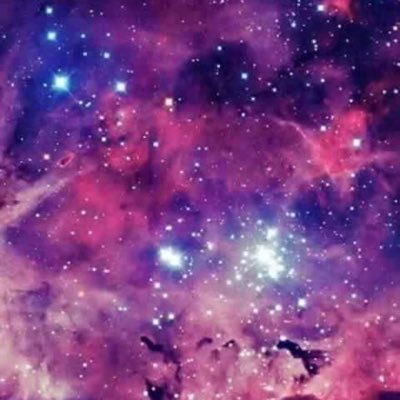 dahoomyy's profile picture. I don’t know what I have to write here 😊