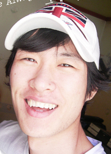 showy2com's profile picture. LIfe is not fair.