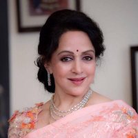 Hema Malini (@dreamgirlhema) 's Twitter Profile
