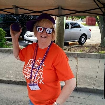 Goldie0926's profile picture. Avon and Relay for Life are my passions. Married to my best friend, Mother of 2 daughters and 3 grand daughters, from large family and love it.