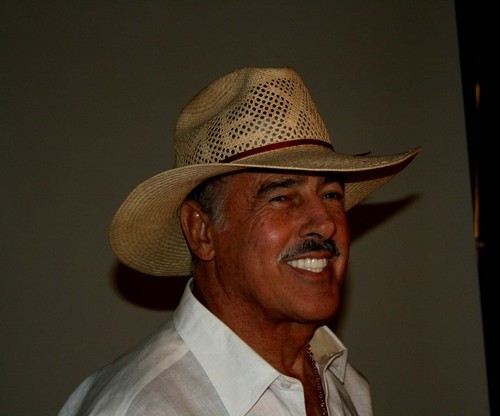 actor Andres Garcia (@andresgarciaSr) | Twitter
