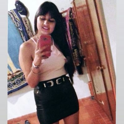 A nada te acostumbres, para que nada te haga falta~
♌ Leonina,
Cuerva y Matiencista,
Amo el rock, el fernet, los perros, los buenos momentos y el cafe!