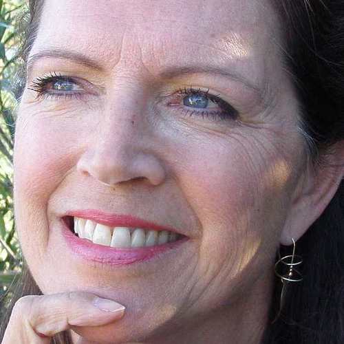 Consultant and coach. Helping organizations and individuals achieve their visions.. Career, True Purpose and Dream Coach, Grief Recovery Specialist