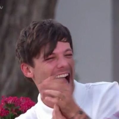 yellowIouis Profile Picture