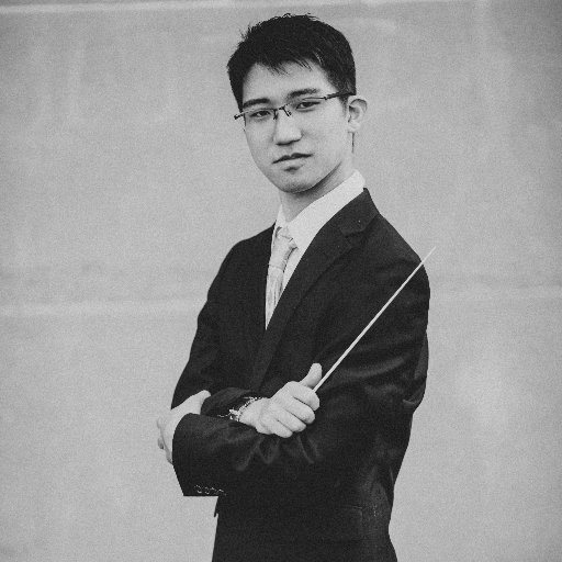 指揮・指導・作編曲・ユーフォニアム・バリトン奏者。岐阜出身。ユーフォでベルンに留学、後に指揮科へ。作曲も勉強する。2020年9月より帰国。現在岐阜にて療養中。