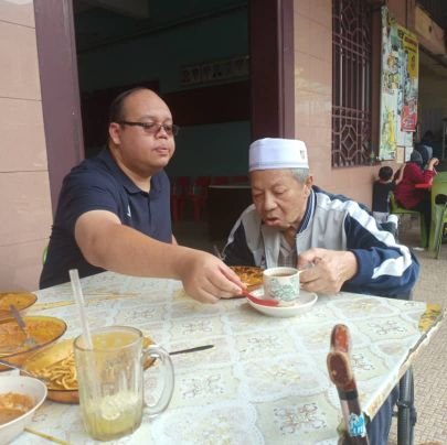 Former Deputy President Immigration Services Union Peninsular Malaysia. Remember the 3R’s: Respect for self; Respect for others;Responsibility.