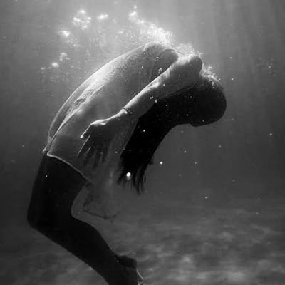 saaadasfuck's profile picture. 