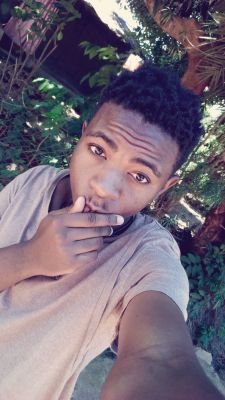 Hensy31992050's profile picture. Clasy