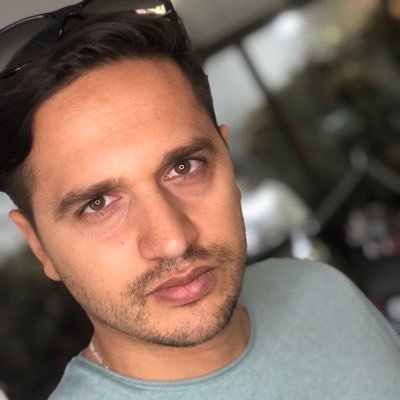 Marketero por opción, ya no tan deportista por gusto y chef por placer