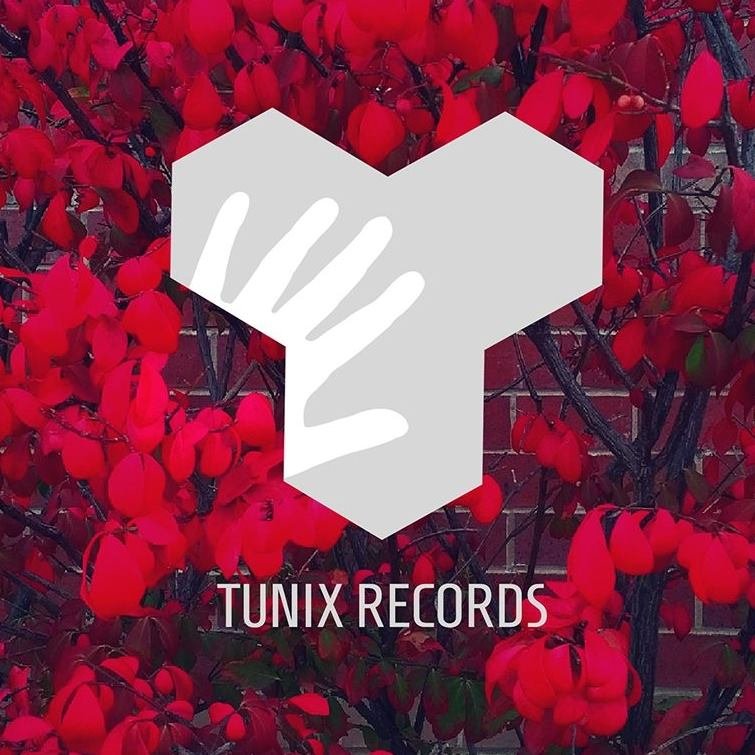 RecordsTunix's profile picture. EVERGREEN MELODIES @ YOUR FINGERTIPS...