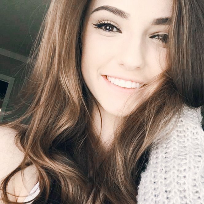 Supercaligirl4's profile picture. 