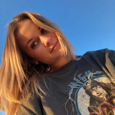 MiaCalderrr's profile picture. atx 🦋
