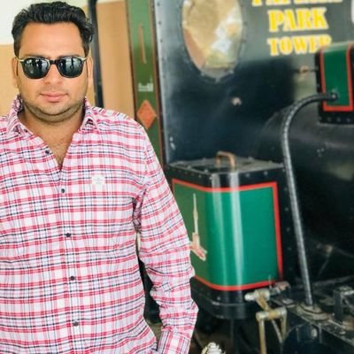 SirsaMehta's profile picture. 