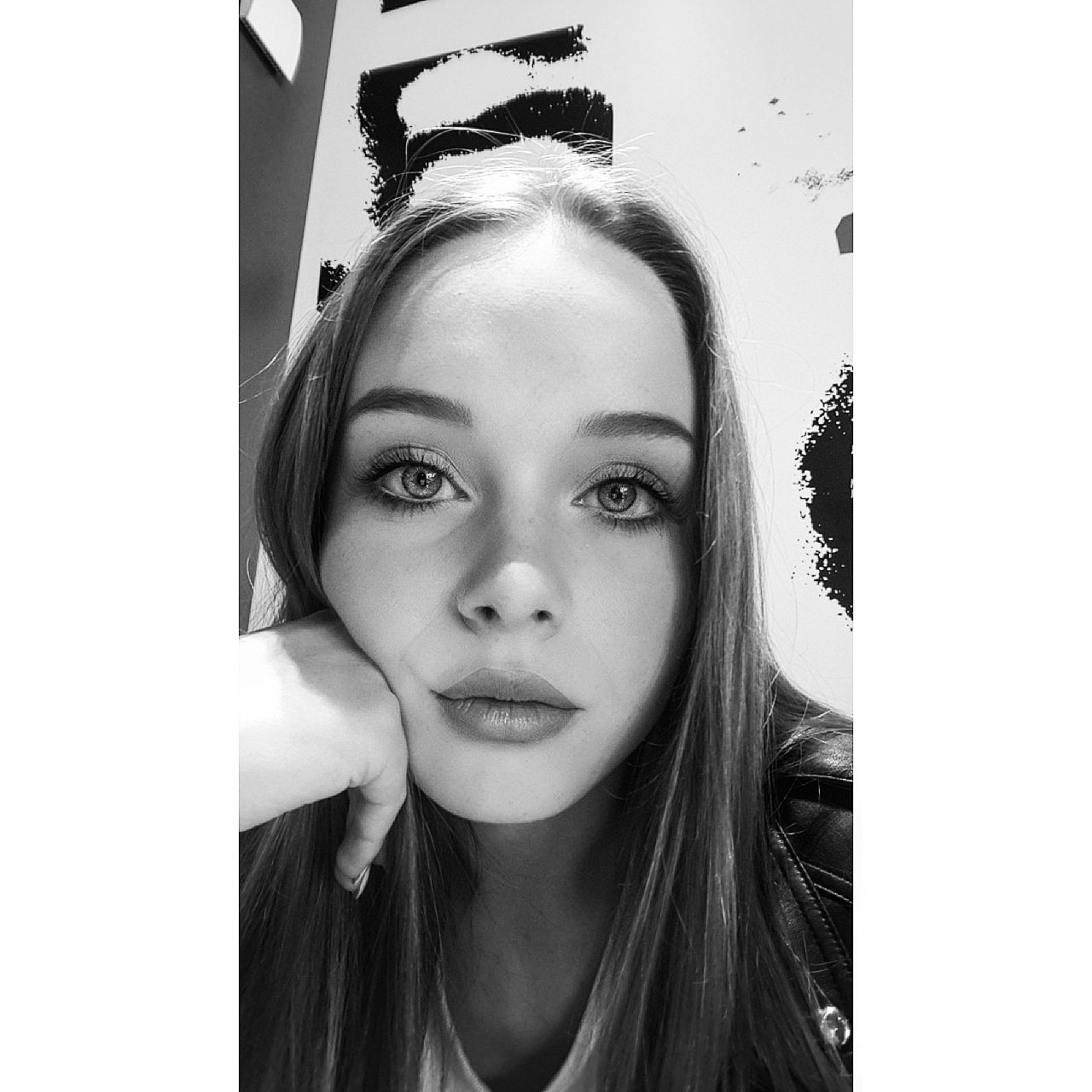 Marie39511772's profile picture. •