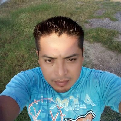 PadillaRobok's profile picture. soy romántico de corazón!!...