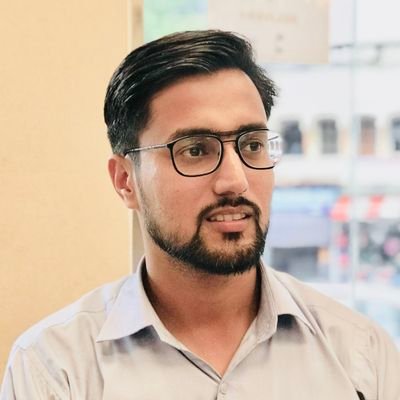 AshishLakhera24's profile picture. मेरी उम्र न पूछ मेरे हसीं दोस्त बस इतना समझ लो की ये वहीँ दौर है जब दिल संभाले नहीं संम्भलता|