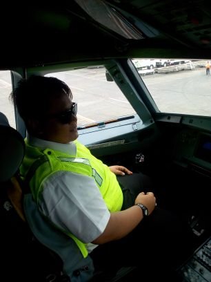 nikmati hidup, sebelum hidup tak bisa di nikmati.
Dan selalu bersyukur atas segala nikmat & karunia hidup