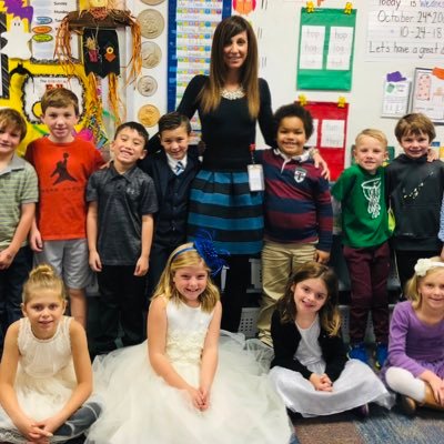 First Grade teacher at Hillendale Elementary School~Wife~Proud mom of two girls ~Lifelong learner ❤️