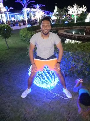 عيش ب سعادة😍 علشان مفيش اعادة 😉