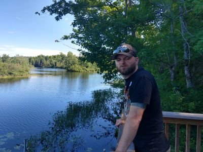 NateCshield's profile picture. Nerd.