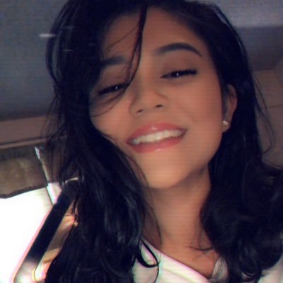 sesilyn2's profile picture. livin’ up to my full potential 😝💋