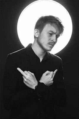 lSfG0h9cZth1Uh0's profile picture. ага