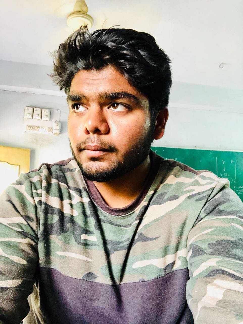 20b1b6af26c94df's profile picture. 