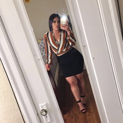 Esme_luvs's profile picture. 