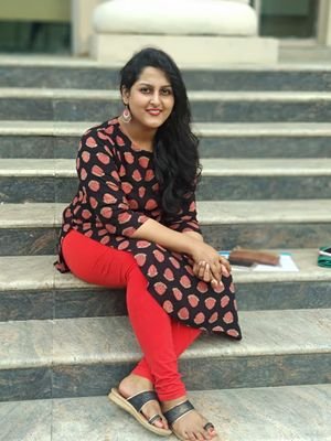 NidhiSi28103001's profile picture. NEFELIBATA