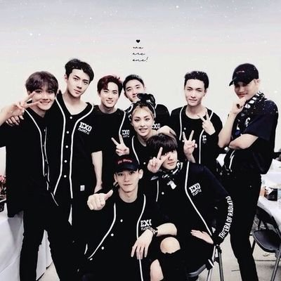 Exo Gifs And Loops Exoloogy Twitter