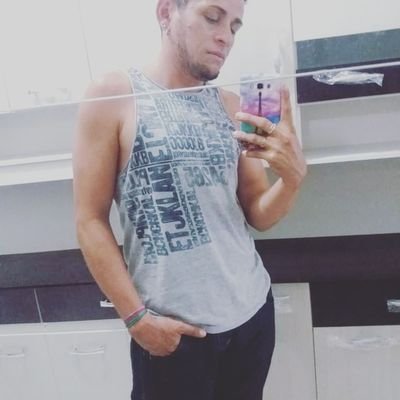 Fabrizi18836784's profile picture. santos