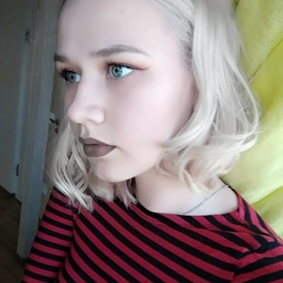 OksaniaDevelon's profile picture. Я ненормальная здравствуйте