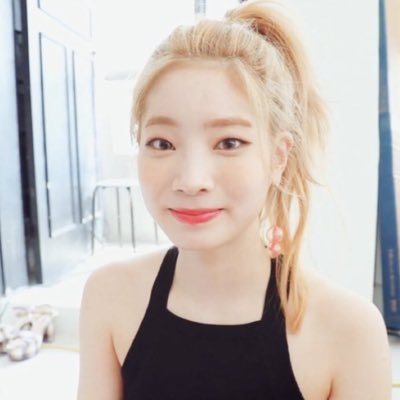 CSEPhHIz2TaCZFn's profile picture. 