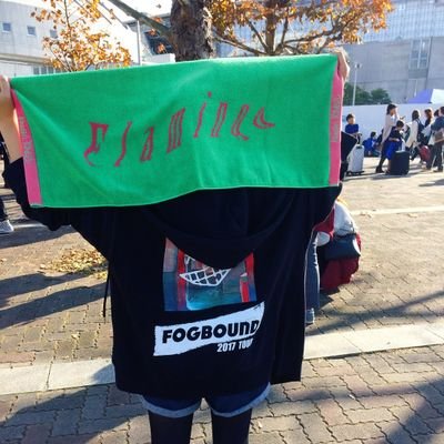 flamingo1日目参戦済み👍
良かったら絡みましょ
パーカーが本体です
ちゅーがくにねんちぇいのおんなのこどぅえす(爆)