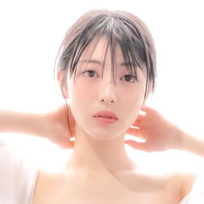 れん 浜辺美波 Zg1y41jrnv8t6i2 Twitter