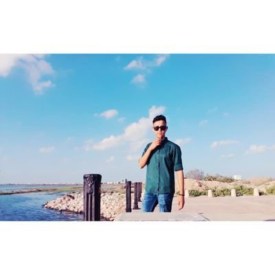في لحظة فرح ننسى أيامنا الثقيلة ..��الحمدلله� على بساطة قلوبنا ❤🌼
🇱🇾 🇸🇦 🇮🇶