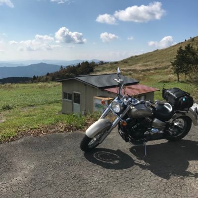 バイク用アカウント。2018年10月に普通二輪取りました。ツーリングなど行ける方いらっしゃればよろしくお願いします😆ドラッグスタークラシック400 ※免許取り立てなんで、かっ飛ばすんじゃなくてまったりツーリングしたいです👍